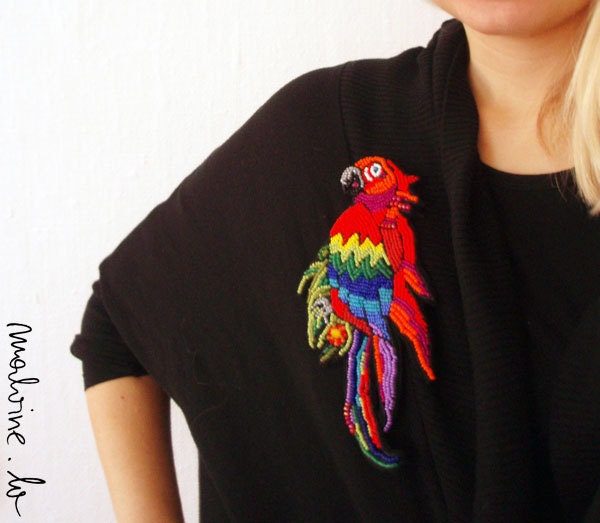 Parrot jewelry - brooch "Scarlet Macaw" - MADE TO ORDER