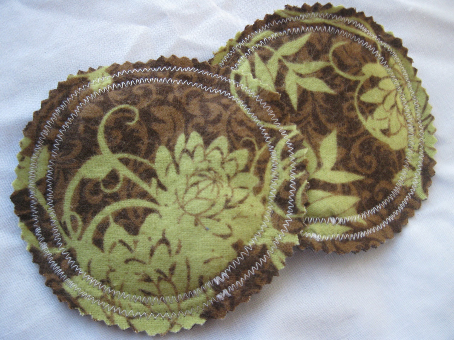 Vintage Ivy Washable Cloth Nursing Pads