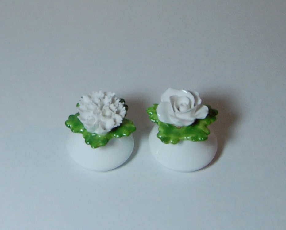 Vintage Rose Shakers From England