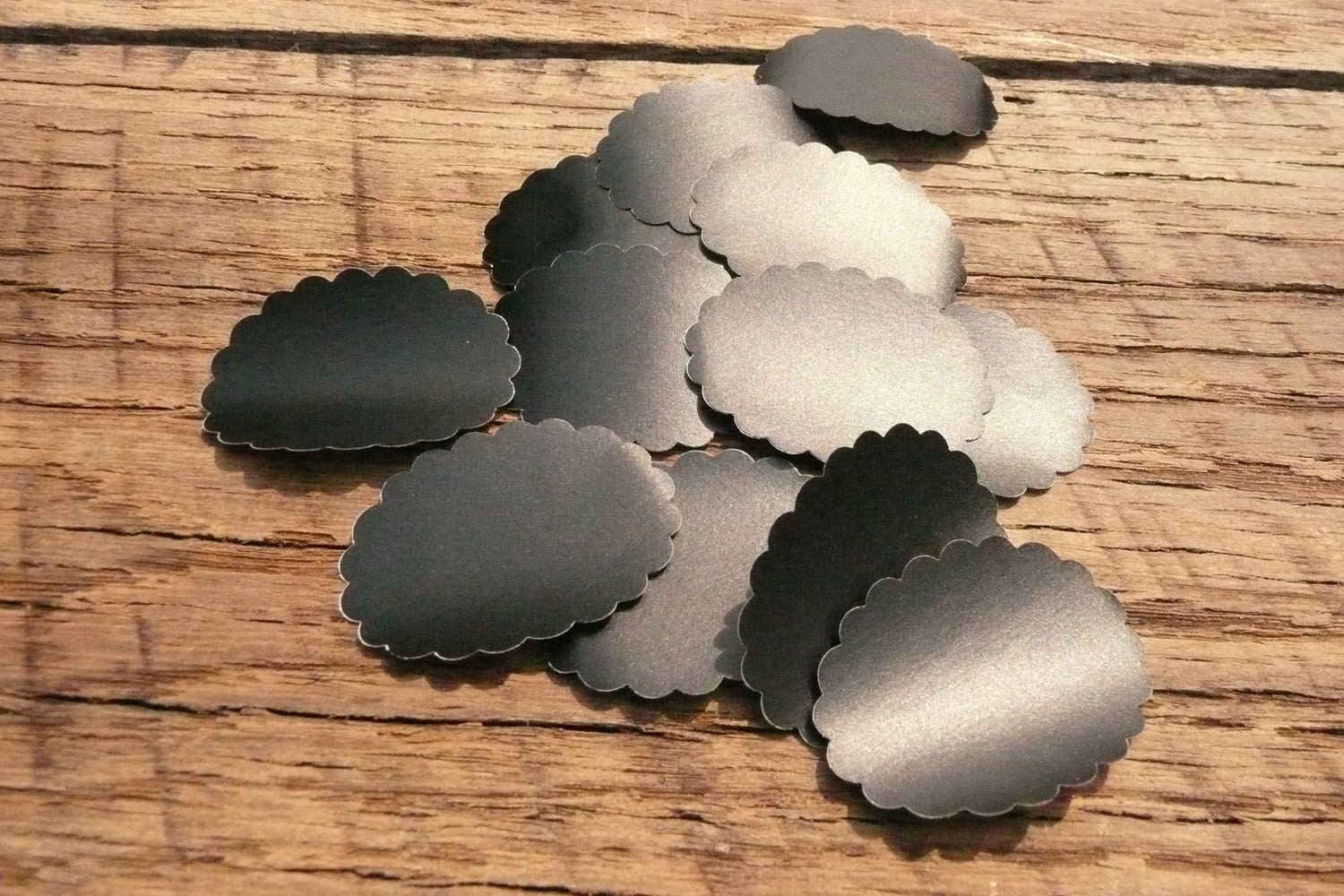 Chalkboard Sticker Labels - Scalloped Oval  - 1 7/8" Wide x 1" Tall Size - Pack of 20