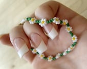Daisy Chain Bracelet: Seed Beaded Bracelet, Flower Jewelry, jewelry under 10