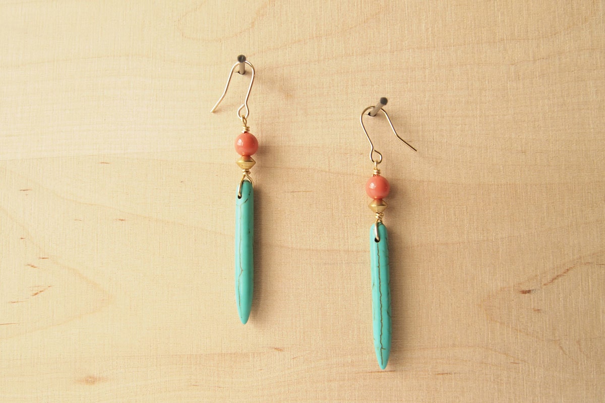 Turquoise Howlite Earrings : Howlite drop earrings with a Pop of Pink