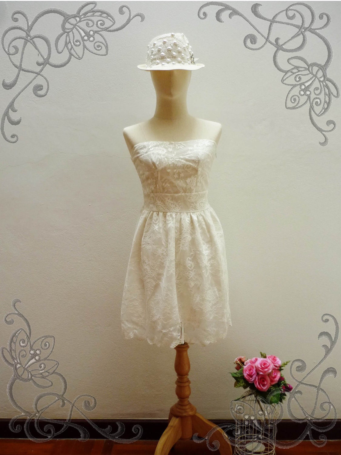 SALE TODAY -Vintage Chic - Classy Ivory White Hard Lace Mini Strapless DressS/XS