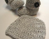 Newborn hat and booties set.  Gender neutral.  Baby boy or baby girl.  Made to order.  Grey and white.