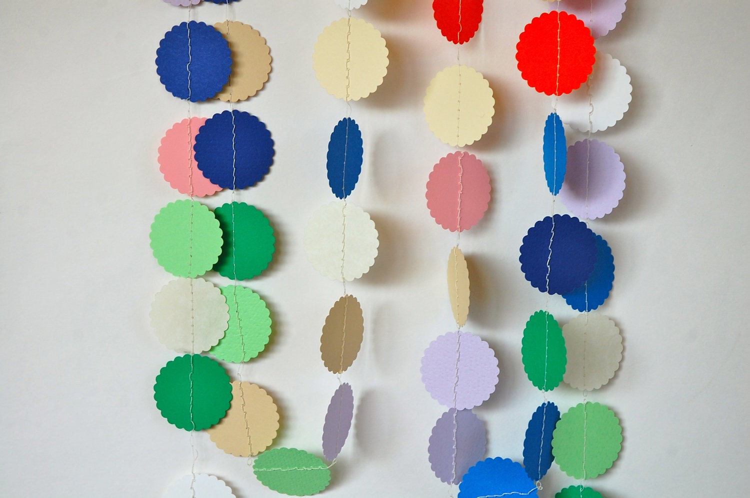 Multicolor Paper Garland, Modern Christmas Tree Garland, Holiday Decor, Dorm Decor, Apartment Decor 8 feet