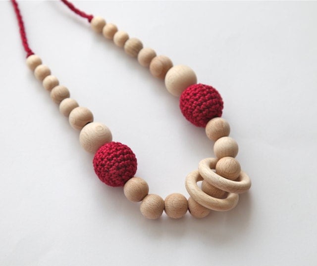 Burgundy/ dark red nursing rings necklace. Girls crochet necklace. Mammy and baby teething necklace.