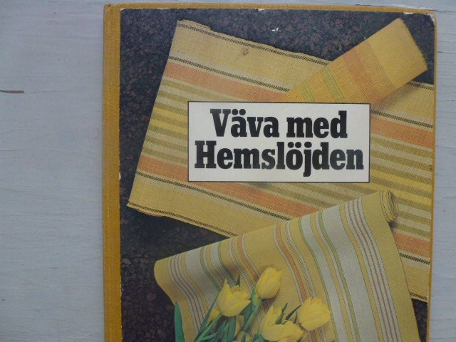 SOLD TO NIKOGUSA ////////////////////// 50 % off Vintage Swedish weaving / Weave tablecloth and rugs