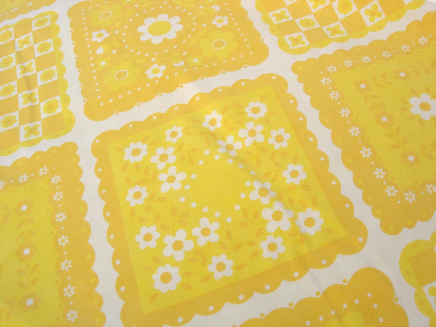 Retro Single Flat Sheet Faux Patchwork 70s Yellow and Cream Border with Broderie Anglaise