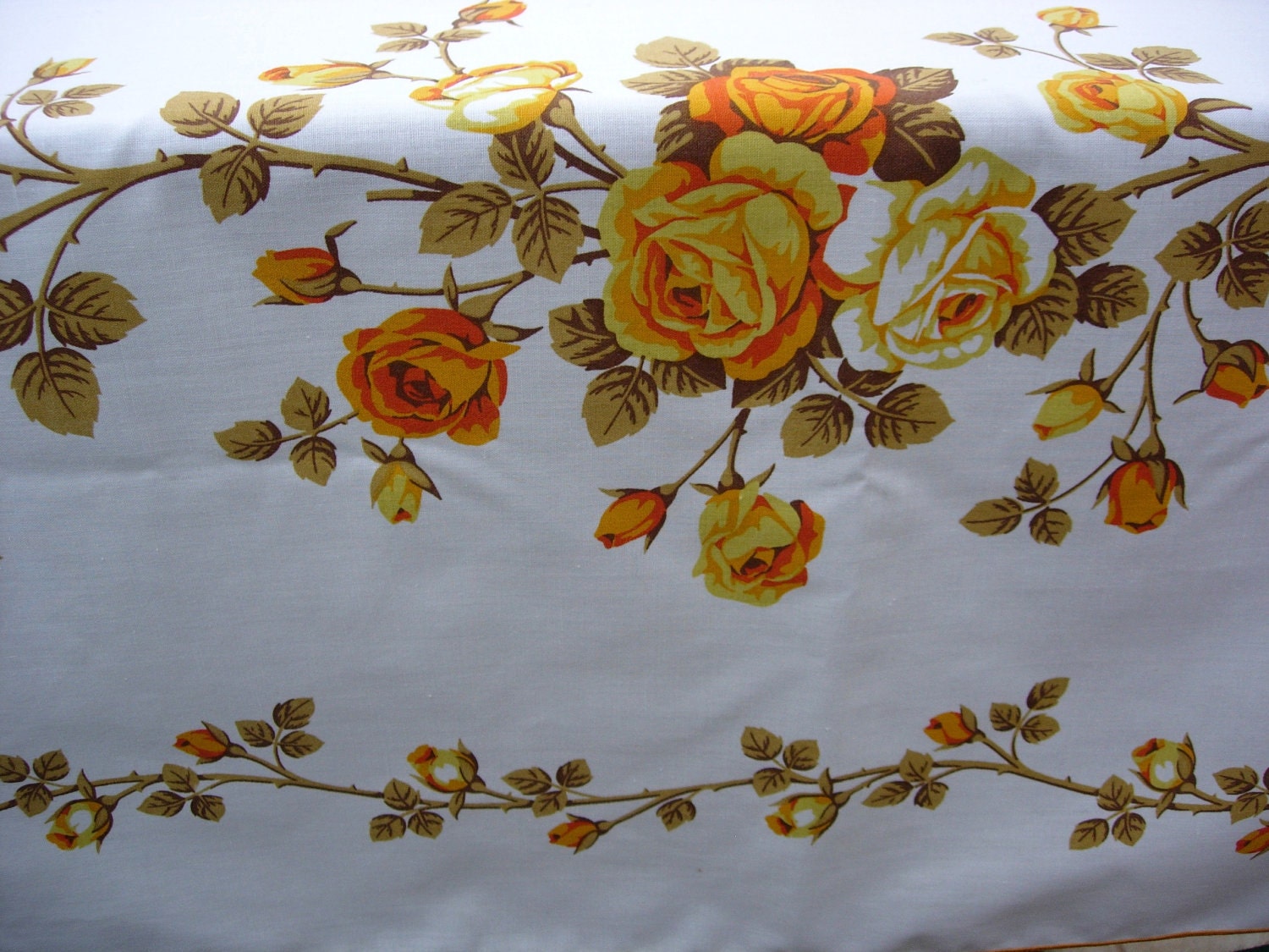 Vintage Shabby Chic Printed Rectangular Tablecloth 1970s Orange Roses