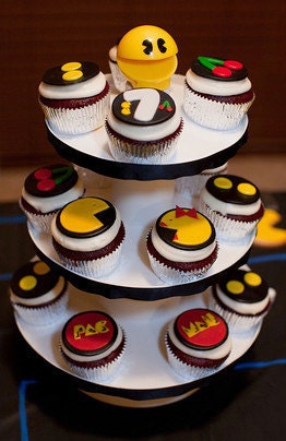 Retro 80's Pac Man Fondant Cupcake Toppers