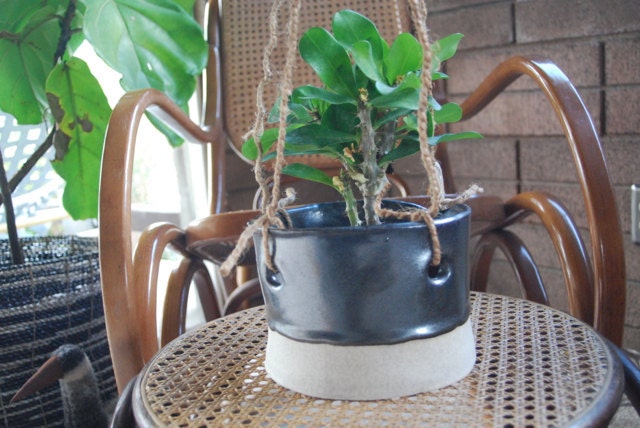 black hanging pot with hemp twine