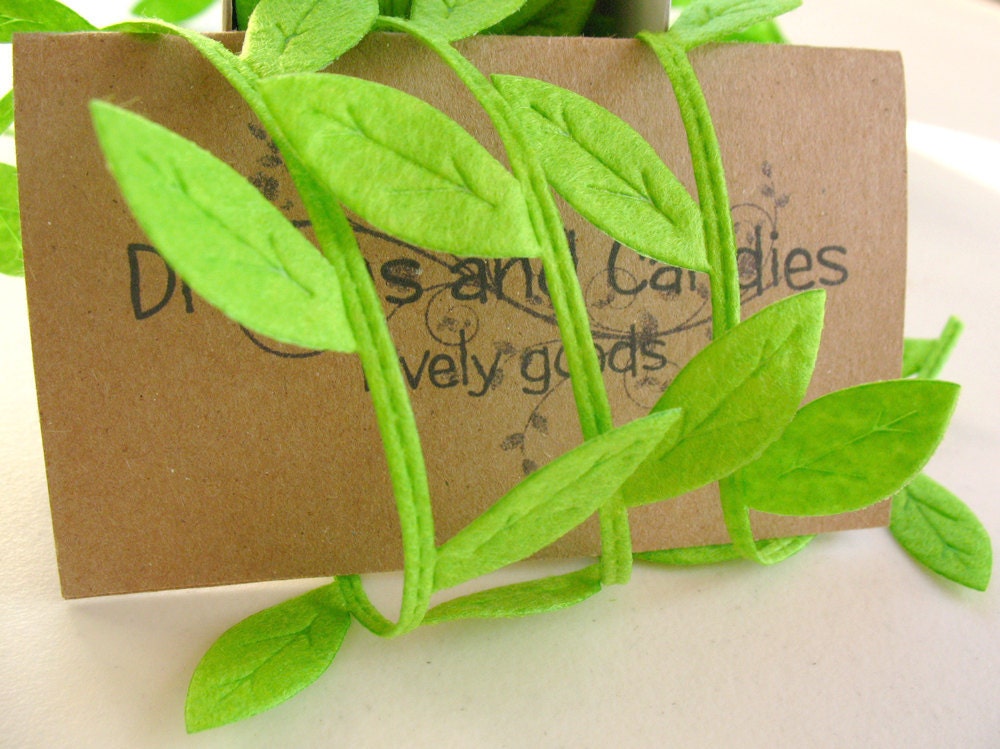 1yd Green Felt Leaves Twig Cords -1" width