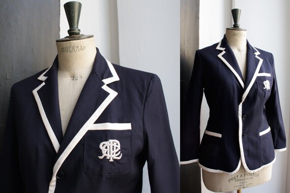 Ralph Lauren Vintage Blazer. Designer dark blue jacket. 100% wool. Embroidered monogram. SIZE M