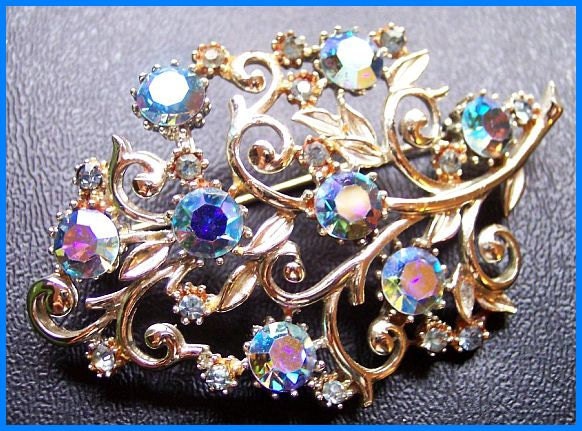Vintage Brooch Pin CORO Pegusus Blue Aurora Borealis Rhinestone Silver Metal Floral 2 3/4" EX