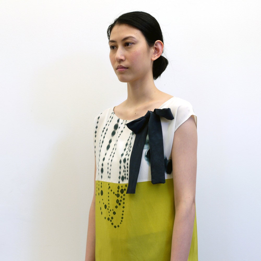 hand painted SILK top. INK BEADS on cream and chartreuse. Custom sizing.