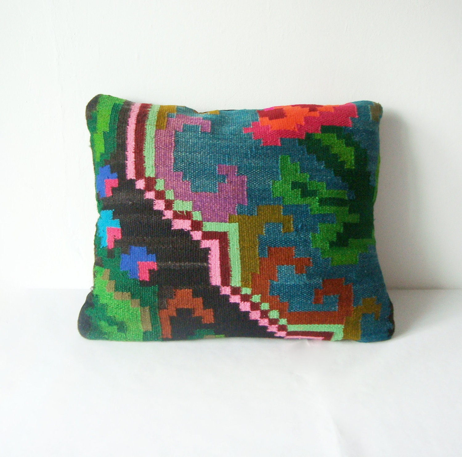 Bright Shapes - Kilim Pillow Cover - Bohemian Ethnic Wool Rustic Antique Romanian Hand Woven Turkish Kilim Pillow Case Bright 16 x 20