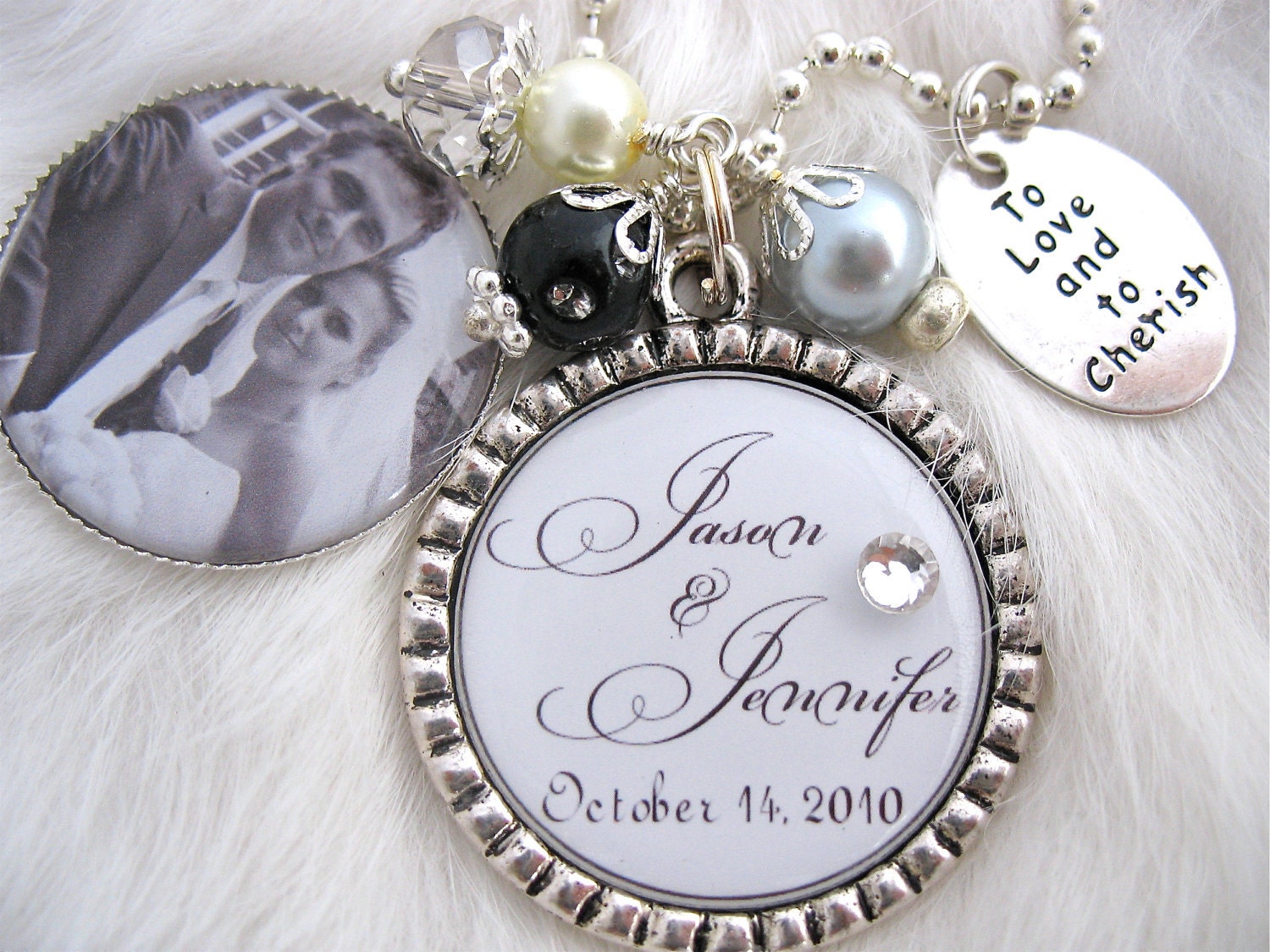 Personalized Wedding jewelry Color Photo Pendant, Anniversary Gift Bottle cap Necklace Keychain Bridal Jewelry Mother of Bride Wedding Gift