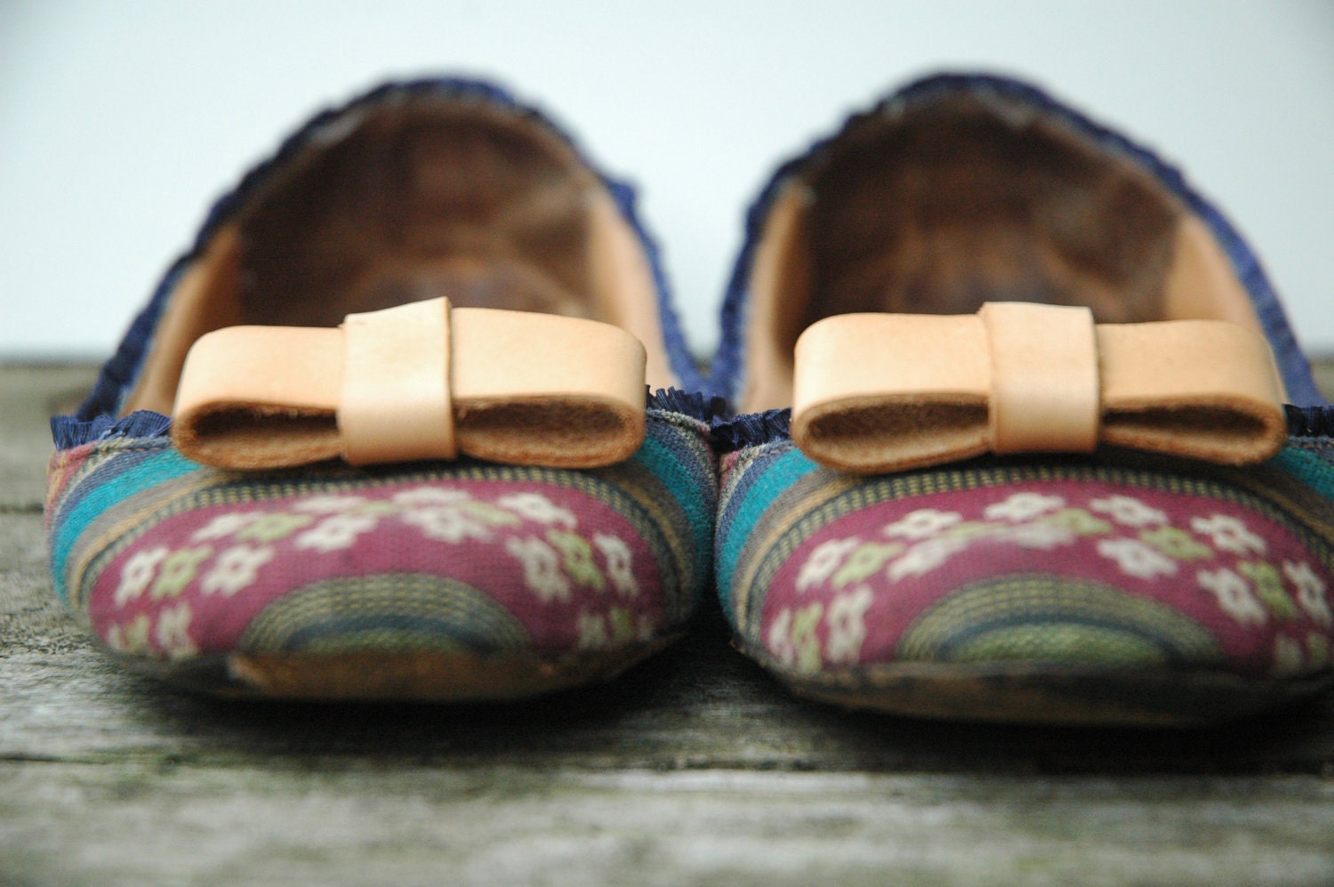 Leather bow shoe clips