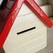 Vintage Snoopy Bank - Ceramic - Peanuts - Dog House - 70s
