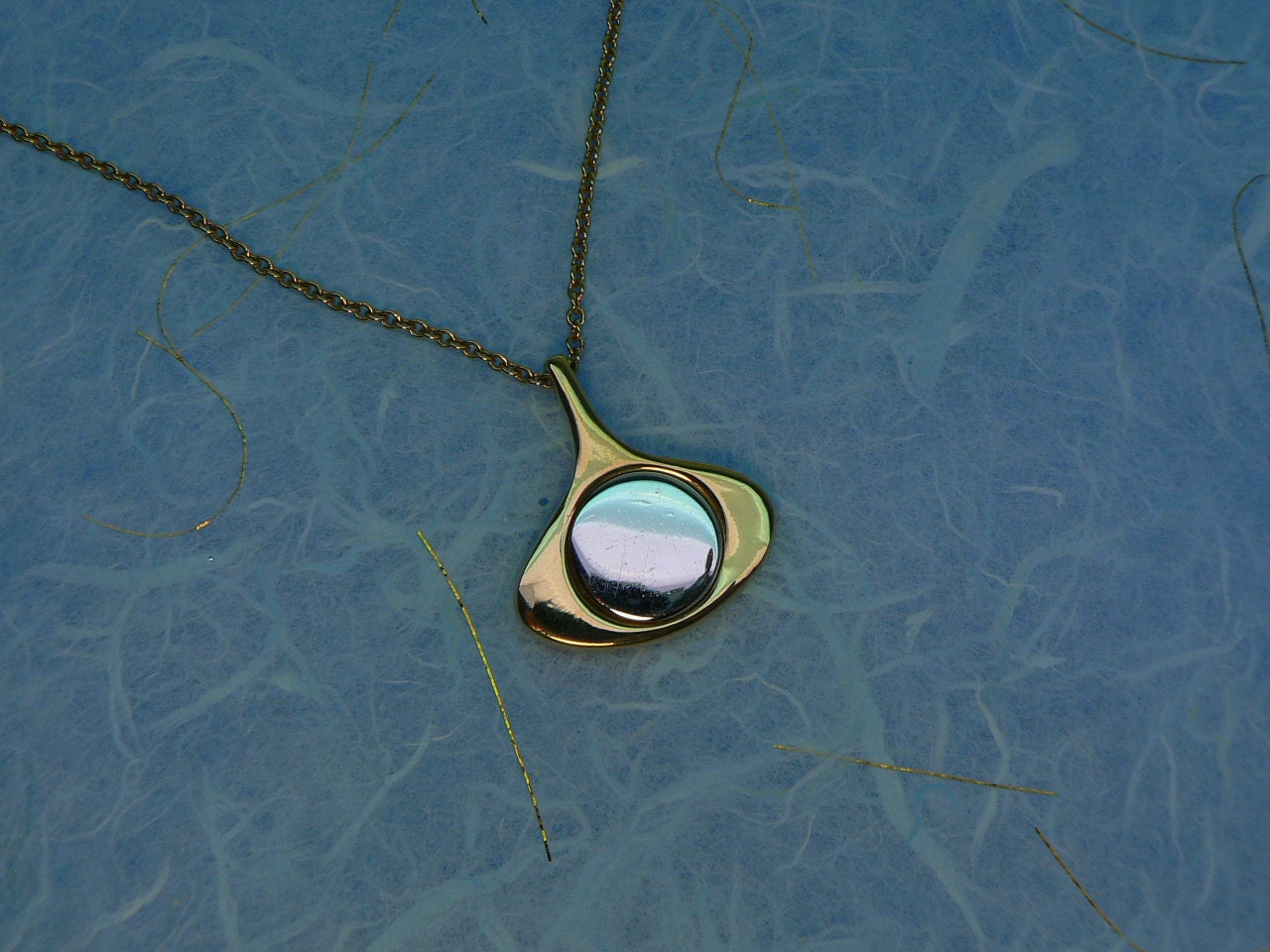 Contemporary Necklace Avon 1972 Modern design Two Tone metal