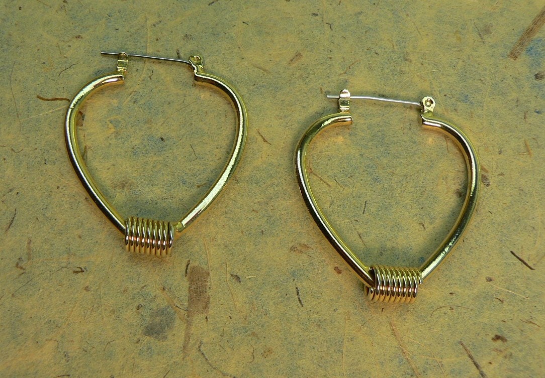 Teardrop Hoop Earrings Pierced Goldtone Industrial