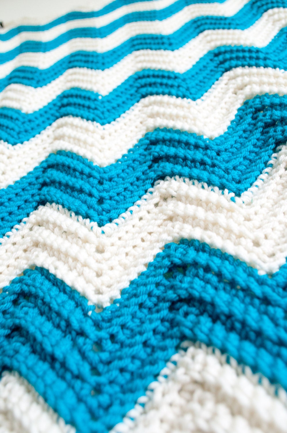 Chevron Stripe Zigzag Blanket Turquoise Ivory Medium