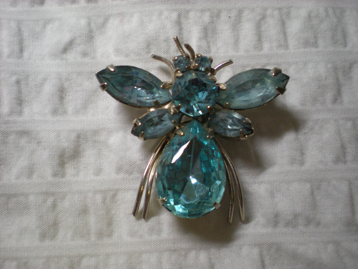 Rare Aqua Blue Rhinestone Bug Brooch 1950s - starsstore