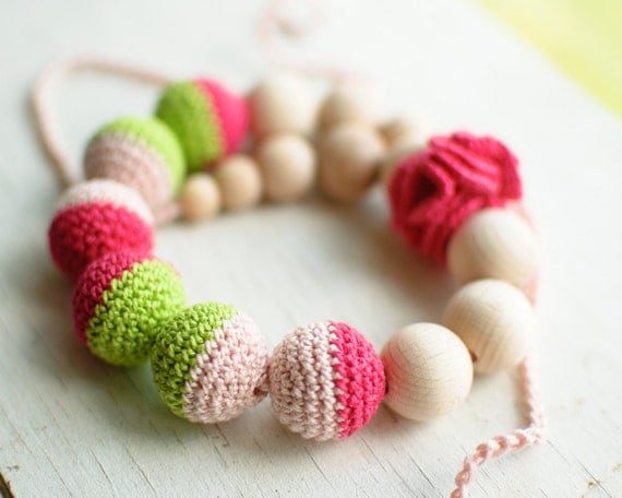 Nursing necklace / Teething necklace - Fuchsia, Neon green, Pale pink