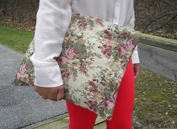 SALE - Rosey Garden Statement Clutch
