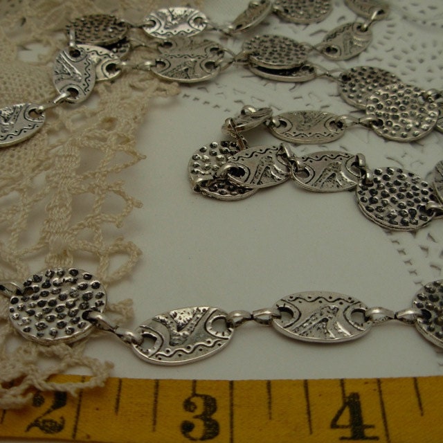 Tibetan  style anitque silver tone chain