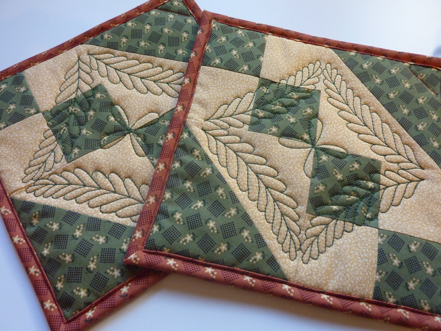 Quilted Pot Holders, Pot Holder Set, Hot Pad Set, Green Pot Holders, Yellow Pot Holders, Green Hot Pads, Fabric Pot Holders, Fabric Hot Pad