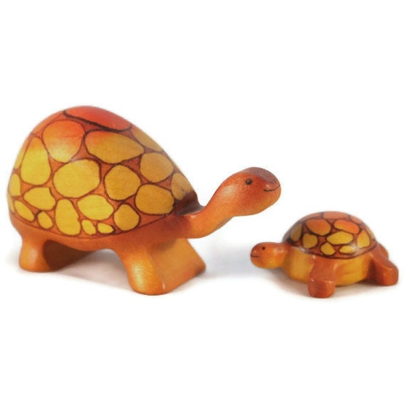 Toy Turtle large with high tortoise shell wooden colorful orange brown size 4,5 x 8,5 x 3,0 cm (bxhxs) ca. 30,0 gr.