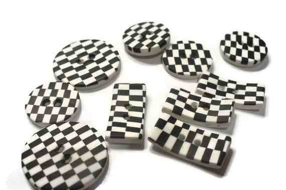 10  Black&white polymer clay buttons - PeekABooCornerShop