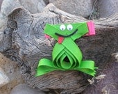 Frog Hair Bow - Green Frog Hair Clip - Frog Ribbon Sculpture - Animal Hair Clip
