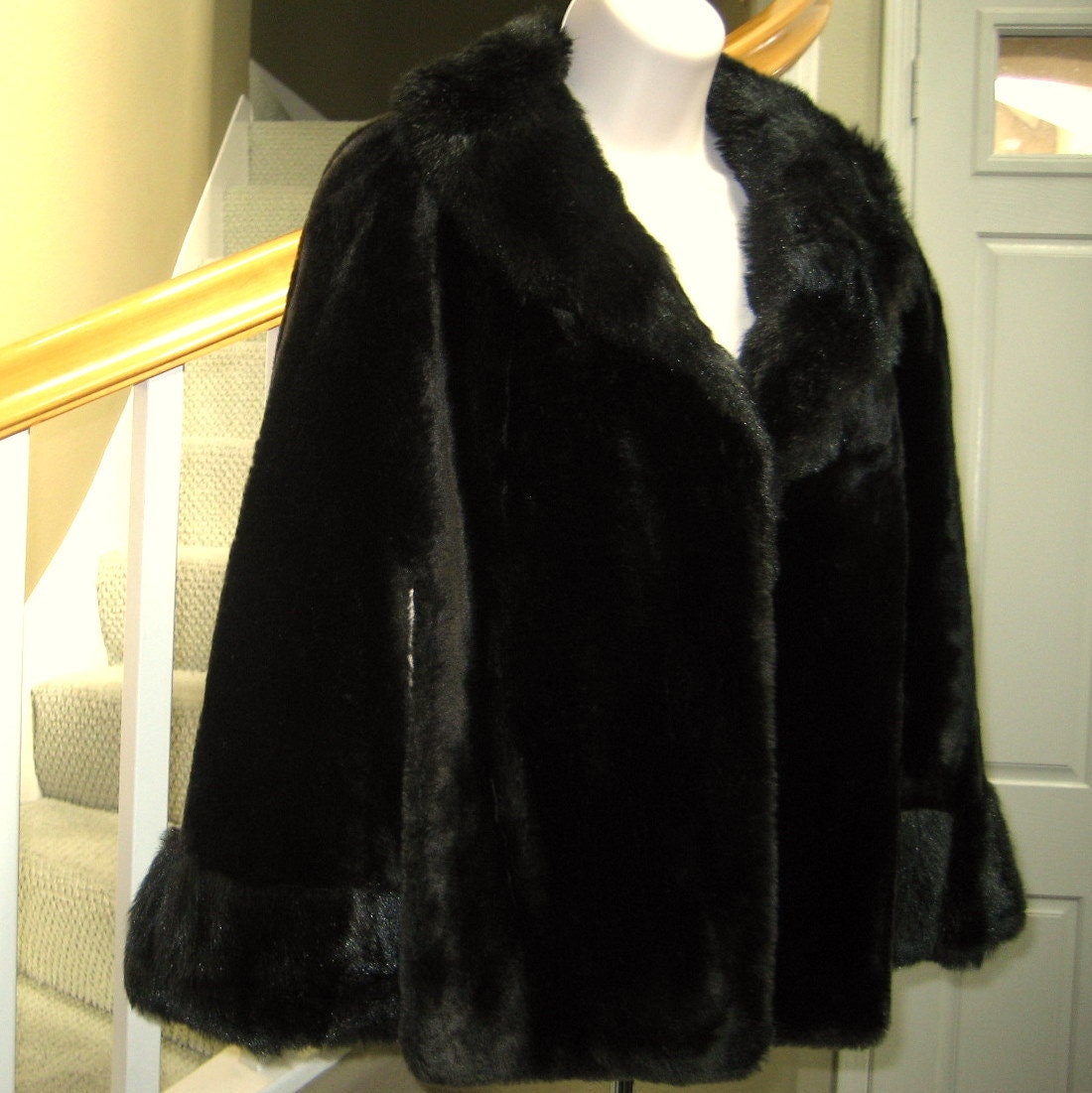 Vintage Faux Fur Cape / Capelet...Deep Chocolate Brown