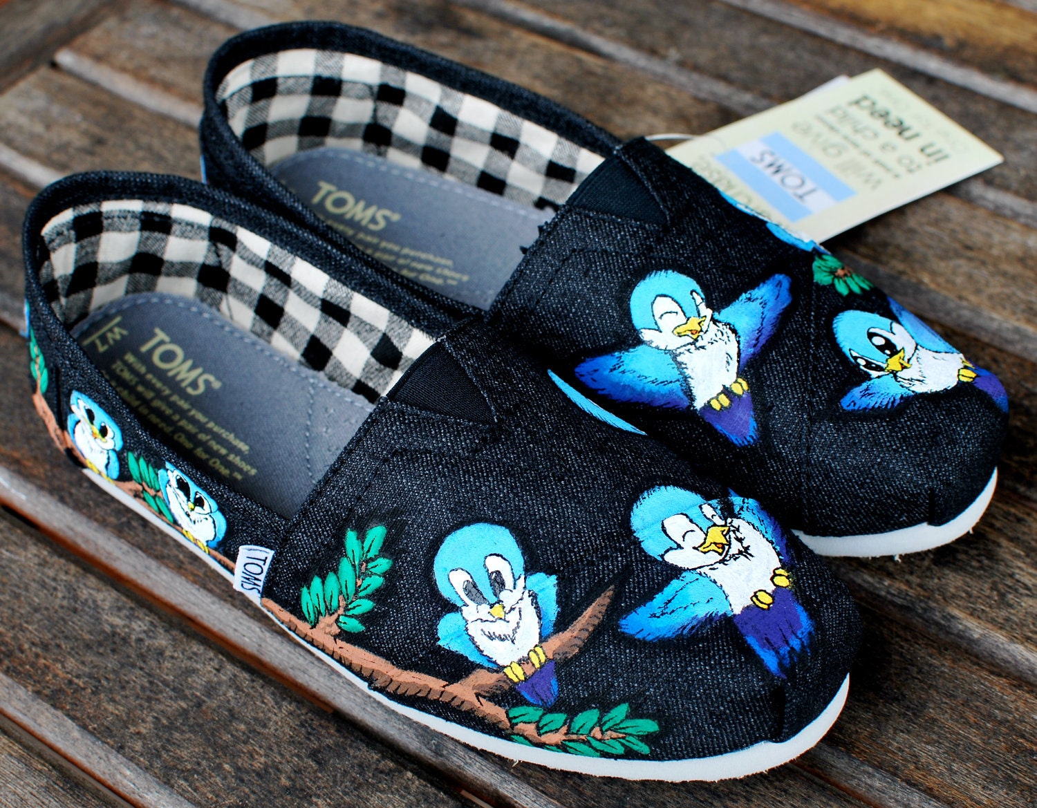 Flying Birds TOMS