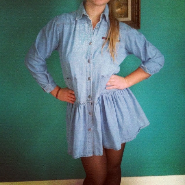 Cute Vintage Collared Long Sleeved Button Up Light Denim Dress