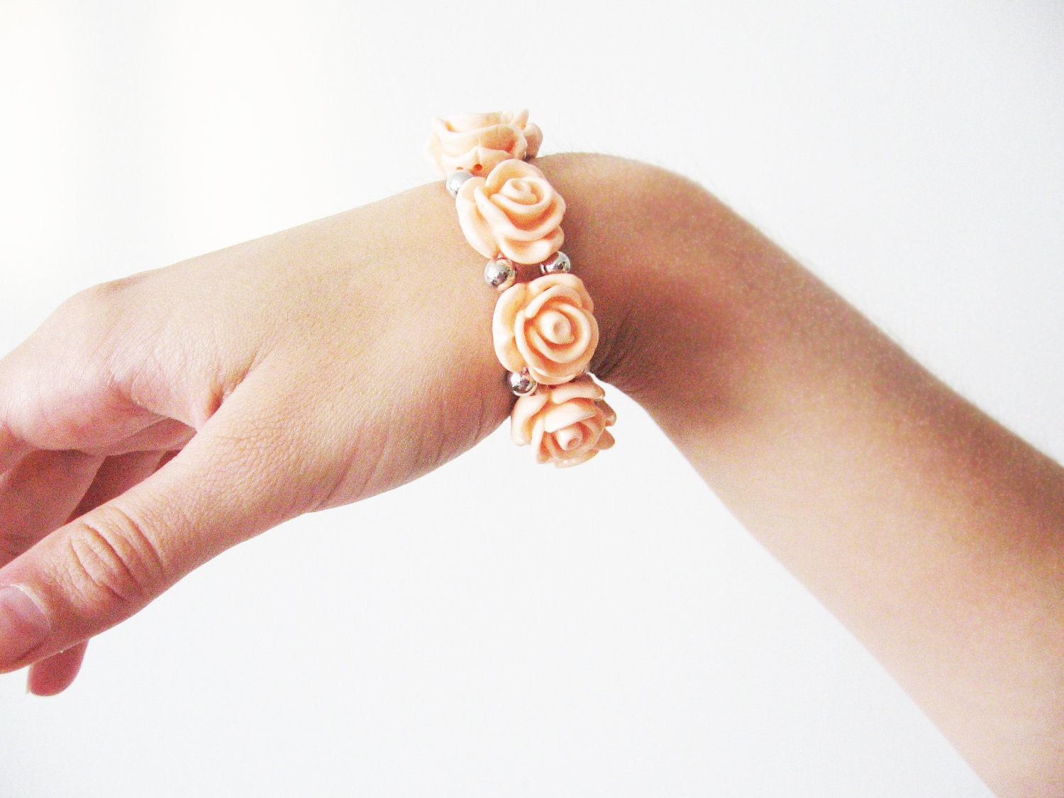 Roses romantic flower bracelet- pale pink color-  nude combo roses beads shabby chic