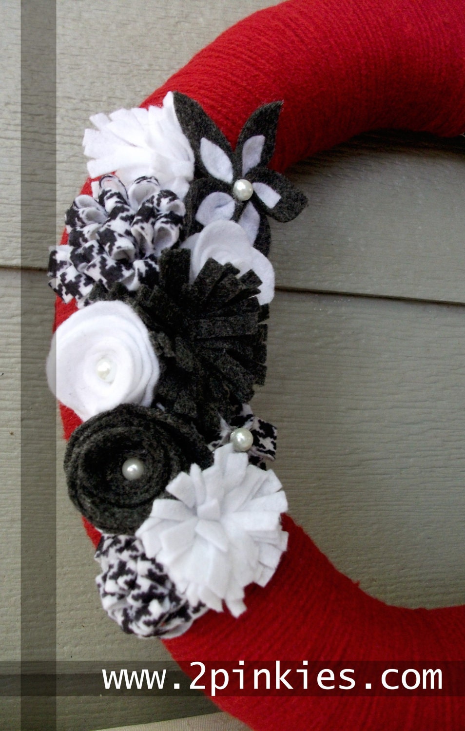 Houndstooth Wreath - University of Alabama, 14"