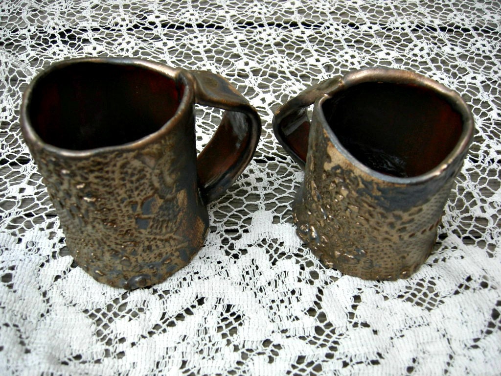 Golden Oxblood Mug Set