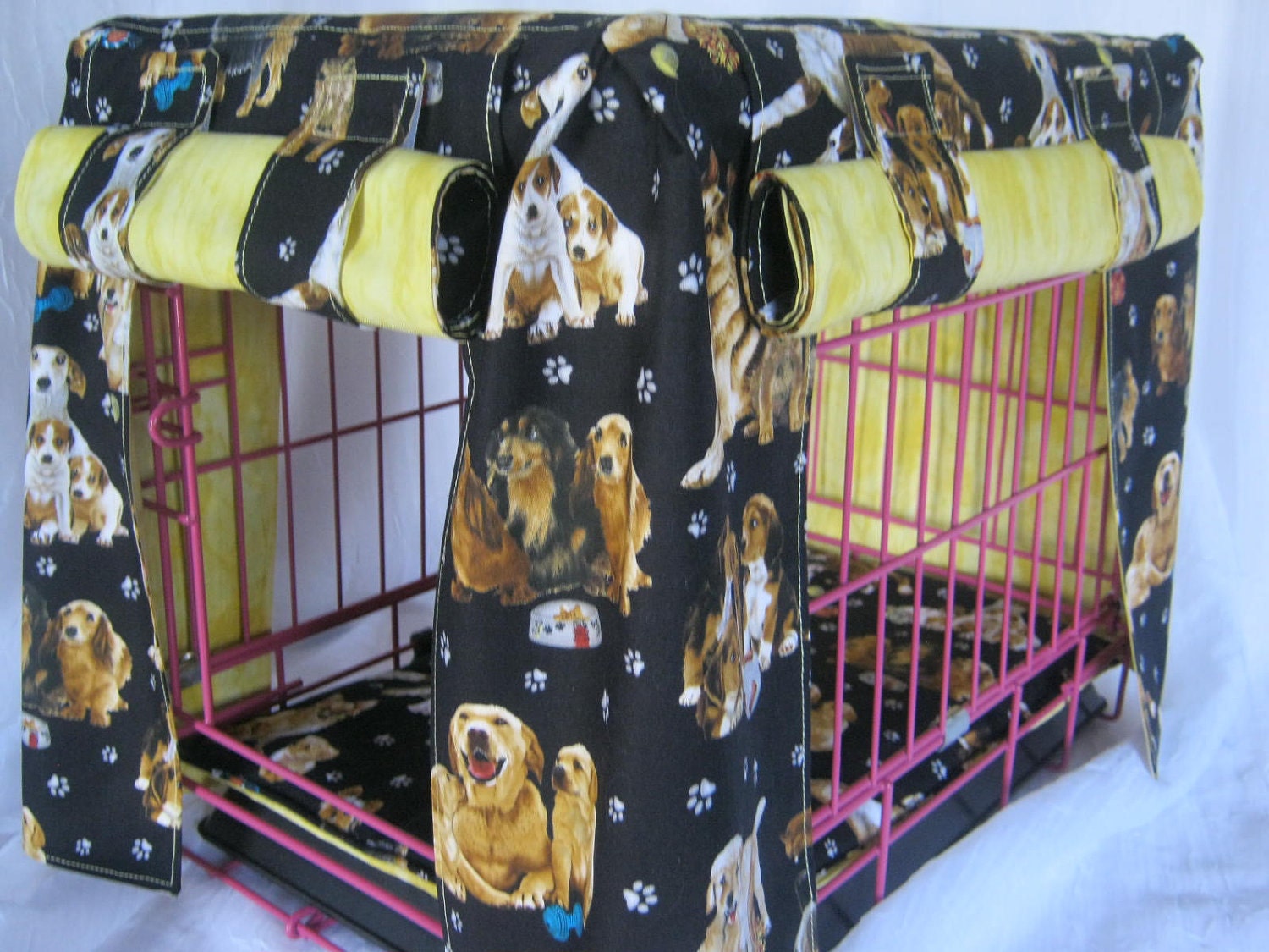 Crate Cover Fully Lined in Assorted Doggies on Black