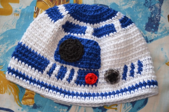 R2D2 Crochet Hat Pattern Teen & Adult sizes by FoofAndCompany