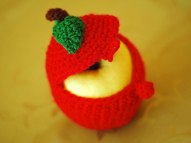 Apple Jacket Warmer Cozy Wool Crochet Autumn Fall Winter Cold Days Unisex Woman Man Teens Round Fruits Red Green Leaf