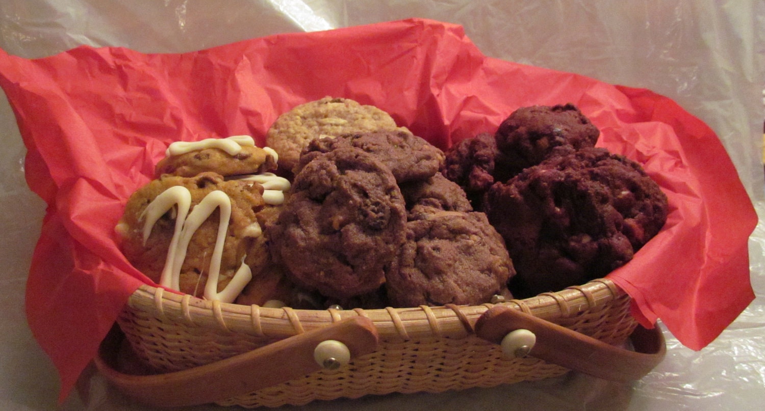Dee's Cookie Sampler Basket - Large