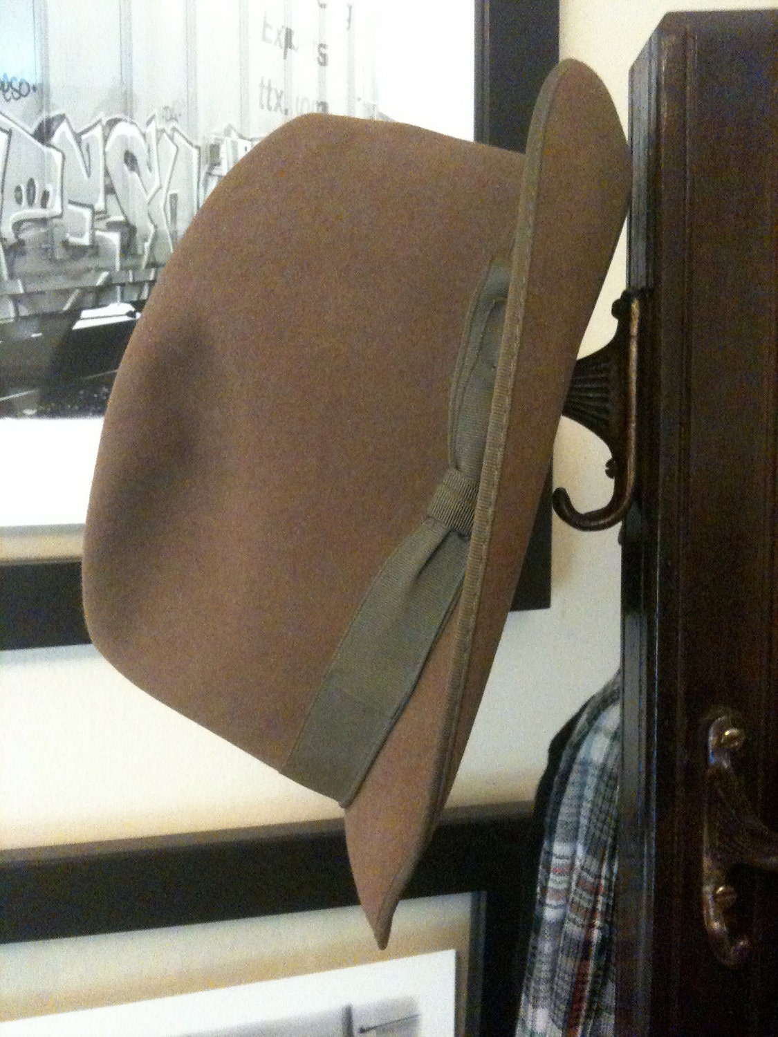 Vintage brown Champ Hat (1940-1960)