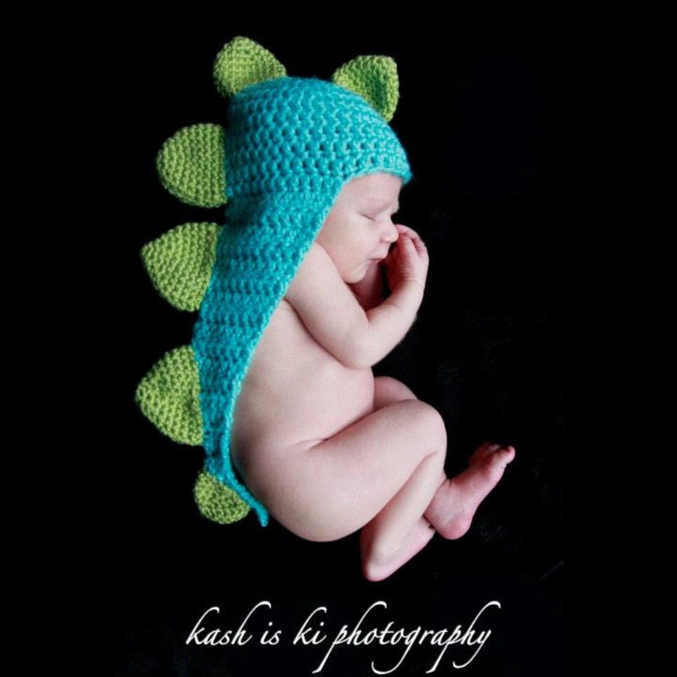 Newborn Dinosaur Blue and Green Spikes Tail Crochet Hat 0-12 Months