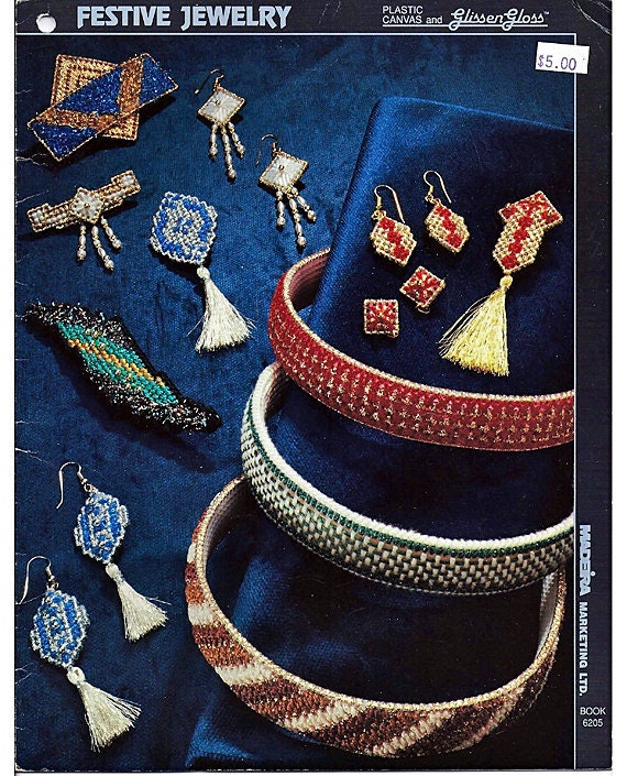 Festive Jewelry Plastic Canvas Pattern and Glissen Gloss Book 6205