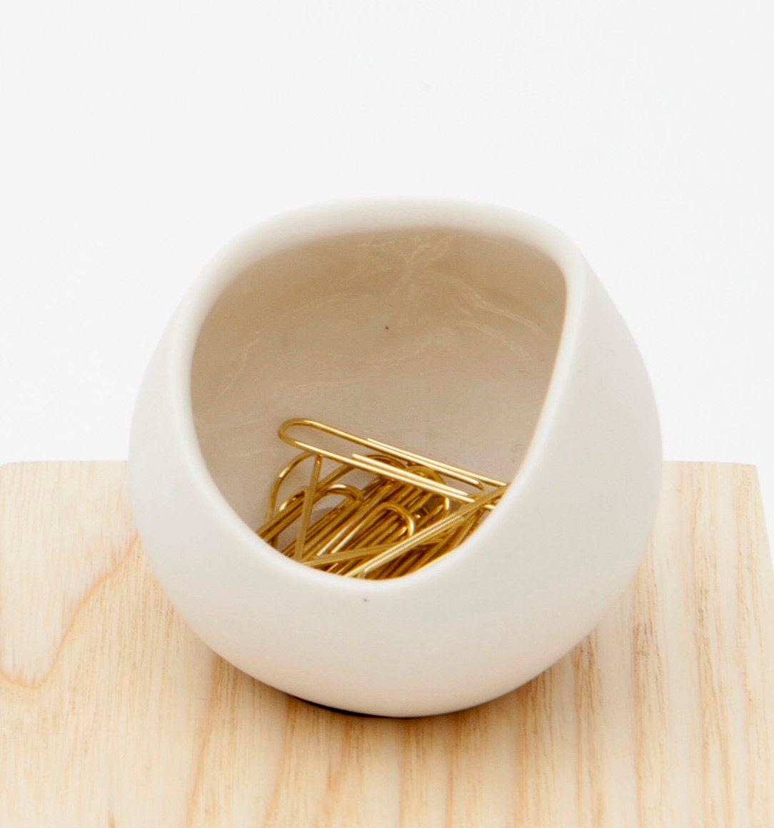 Ceramic cup
