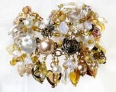 Gold beaded charm bracelet handmade - Voogs