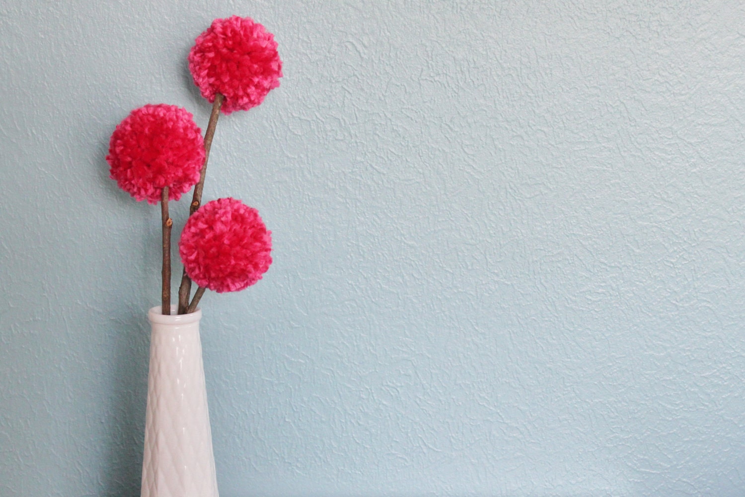 Pink yarn pom pom flowers, set of 3